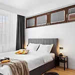 6Rooms